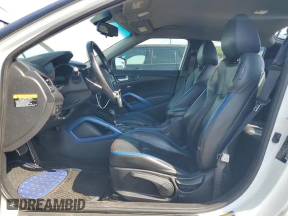 ✅ 2013 Hyundai Veloster Turbo • VIN: KMHTC6AE7DU171758 • Лот: 81090235. Опубликован ранее на Copart с пробегом 129 303 миль. Бесплатный доступ к архиву аукционных продаж из США и подробный отчёт об истории автомобиля на DreamBid. Изображение 7.