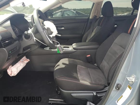 ✅ 2024 Nissan Sentra SR • VIN: 3N1AB8DV6RY255132 • Lot: 70465295. Listed on Copart with 13,111 mi. Free auction sales archive from the USA and detailed vehicle history report at DreamBid. Image 7.