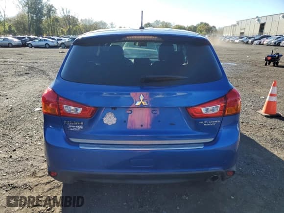 ✅ 2015 Mitsubishi Outlander SE • VIN: 4A4AR4AU0FE039193 • Lot: 85714855. Wystawiony na Copart z przebiegiem 170 294 mil. Bezpłatny archiwum sprzedaży aukcyjnych z USA i szczegółowy raport historii pojazdu na DreamBid. Zdjęcie 6.