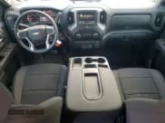 ✅ 2022 Chevrolet Silverado 2500HD Work Truck • VIN: 1GC2YLE7XNF269846 • Lot: 69028204. Wystawiony na Copart z przebiegiem 8 917 mil. Bezpłatny archiwum sprzedaży aukcyjnych z USA i szczegółowy raport historii pojazdu na DreamBid. Zdjęcie 8.