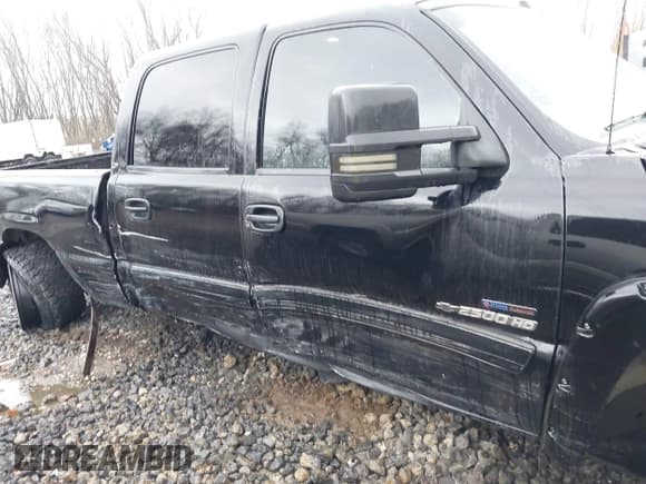 ✅ 2007 Chevrolet Silverado 2500HD LT1 • VIN: 1GCHK23D67F163914 • Lot: 43735183. Wystawiony na IAAI z przebiegiem 232 275 mil. Bezpłatny archiwum sprzedaży aukcyjnych z USA i szczegółowy raport historii pojazdu na DreamBid. Zdjęcie 6.