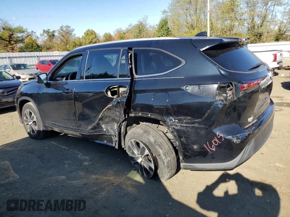 ✅ 2022 Toyota Highlander Hybrid XLE • VIN: 5TDGBRCH6NS554405 • Лот: 82646105. Опубликован ранее на Copart с пробегом 45 972 миль. Бесплатный доступ к архиву аукционных продаж из США и подробный отчёт об истории автомобиля на DreamBid. Изображение 2.