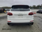 ✅ 2017 Porsche Cayenne S E-Hybrid • VIN: WP1AE2A27HLA70329 • Lot: 85322295. Wystawiony na Copart z przebiegiem 134 500 mil. Bezpłatny archiwum sprzedaży aukcyjnych z USA i szczegółowy raport historii pojazdu na DreamBid. Zdjęcie 6.