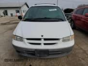 ✅ 1998 Dodge Caravan LE • VIN: 1B4GP54L8WB659336 • Lot: 49106765. Listed on Copart with 202,959 mi. Free auction sales archive from the USA and detailed vehicle history report at DreamBid. Image 5.