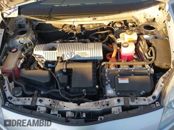 ✅ 2015 Toyota Prius Two • VIN: JTDKN3DU9F1992327 • Lot: 43778331. Wystawiony na IAAI z przebiegiem 218 119 mil. Bezpłatny archiwum sprzedaży aukcyjnych z USA i szczegółowy raport historii pojazdu na DreamBid. Zdjęcie 10.