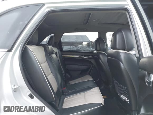 ✅ 2013 Kia Sorento SX • VIN: 5XYKW4A27DG380954 • Лот: 41932872. Опубликован ранее на IAAI с пробегом 183 599 миль. Бесплатный доступ к архиву аукционных продаж из США и подробный отчёт об истории автомобиля на DreamBid. Изображение 8.