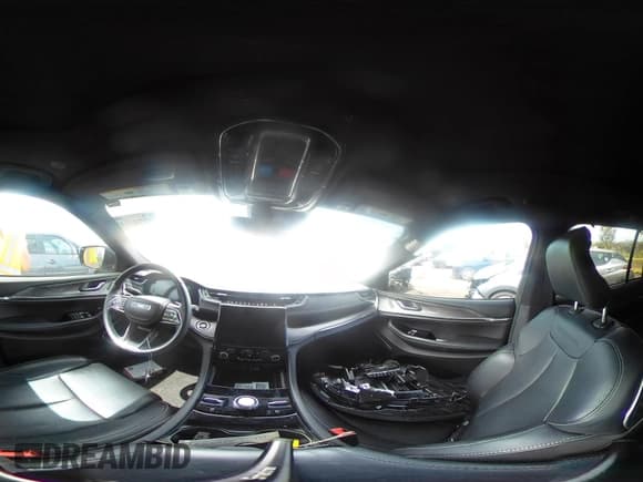 ✅ 2023 Jeep Grand Cherokee Overland • VIN: 1C4RJYD64PC595705 • Lot: 42743737. Listed on IAAI with 31,028 mi. Free auction sales archive from the USA and detailed vehicle history report at DreamBid. Image 18.