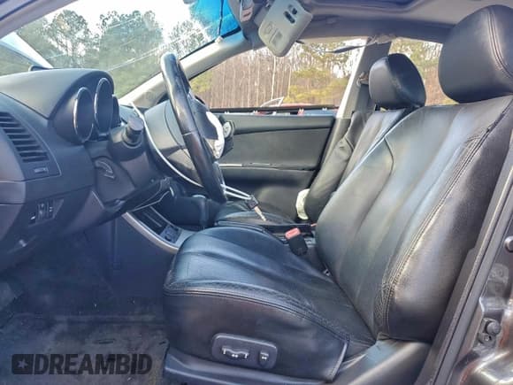 ✅ 2006 Nissan Altima SE • VIN: 1N4BL11E66N301292 • Lot: 94344555. Listed on Copart with 141,419 mi. Free auction sales archive from the USA and detailed vehicle history report at DreamBid. Image 7.