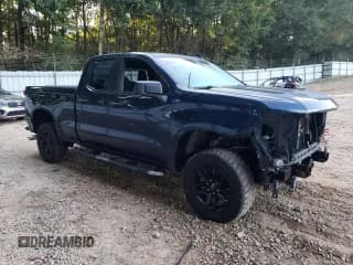 ✅ 2020 Chevrolet Silverado 1500 Custom Trail Boss • VIN: 1GCRYCEH8LZ292626 • Lot: 69197874. Wystawiony na Copart z przebiegiem 104 254 mil. Bezpłatny archiwum sprzedaży aukcyjnych z USA i szczegółowy raport historii pojazdu na DreamBid. Zdjęcie 4.