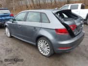 ✅ 2016 Audi A3 e-tron Premium Plus • VIN: WAUTPBFF5GA098055 • Lot: 41704803. Wystawiony na IAAI z przebiegiem 75 713 mil. Bezpłatny archiwum sprzedaży aukcyjnych z USA i szczegółowy raport historii pojazdu na DreamBid. Zdjęcie 3.