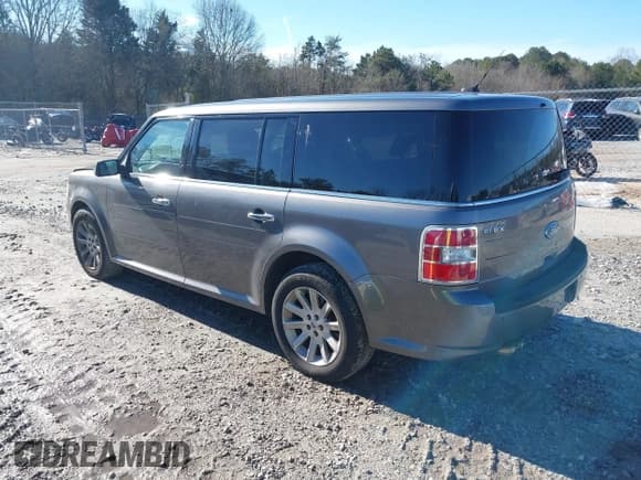 ✅ 2010 Ford Flex SEL • VIN: 2FMGK5CC2ABA90789 • Lot: 41304826. Wystawiony na IAAI z przebiegiem 207 856 mil. Bezpłatny archiwum sprzedaży aukcyjnych z USA i szczegółowy raport historii pojazdu na DreamBid. Zdjęcie 3.
