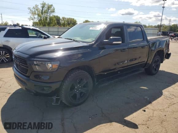 2021 Ram 1500 Big Horn with VIN 1C6SRFFTXMN648402, listed as a Copart auction lot 71476945 with 35,936 mi miles and Clean title. Bid and sale history available at DreamBid. Image 1.