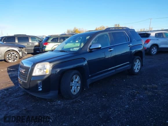 ✅ 2013 GMC Terrain SLE • VIN: 2GKFLTEK7D6155353 • Lot: 43562713. Wystawiony na IAAI z przebiegiem 124 064 mil. Bezpłatny archiwum sprzedaży aukcyjnych z USA i szczegółowy raport historii pojazdu na DreamBid. Zdjęcie 2.