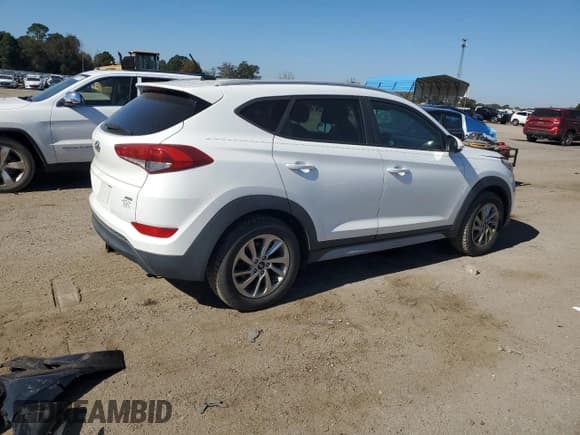 ✅ 2017 Hyundai Tucson SE • VIN: KM8J3CA40HU504739 • Лот: 92613605. Опубликован ранее на Copart с пробегом 196 981 миль. Бесплатный доступ к архиву аукционных продаж из США и подробный отчёт об истории автомобиля на DreamBid. Изображение 3.