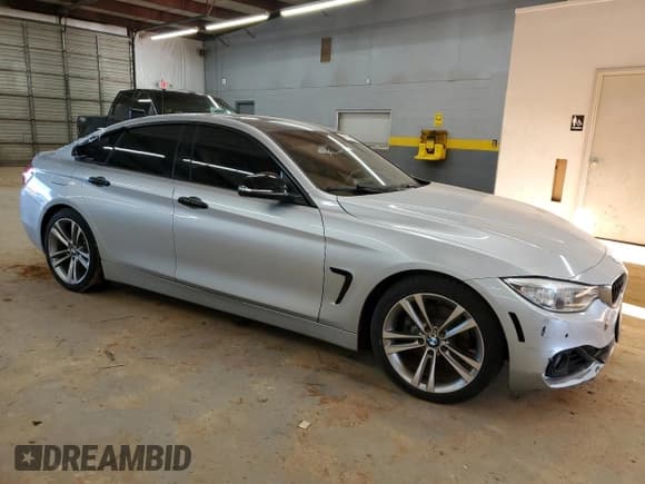 ✅ 2015 BMW 4 Series 428i • VIN: WBA4A5C51FG052009 • Lot: 89110235. Listed on Copart with 156,675 mi. Free auction sales archive from the USA and detailed vehicle history report at DreamBid. Image 4.