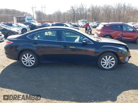 ✅ 2011 Mazda 6 i Touring • VIN: 1YVHZ8CH7B5M02283 • Lot: 41769137. Listed on IAAI with 157,972 mi. Free auction sales archive from the USA and detailed vehicle history report at DreamBid. Image 13.