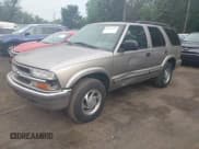 ✅ 2001 Chevrolet Blazer LS • VIN: 1GNDT13WX12166411 • Lot: 43336645. Listed on IAAI with 115,972 mi. Free auction sales archive from the USA and detailed vehicle history report at DreamBid. Image 2.