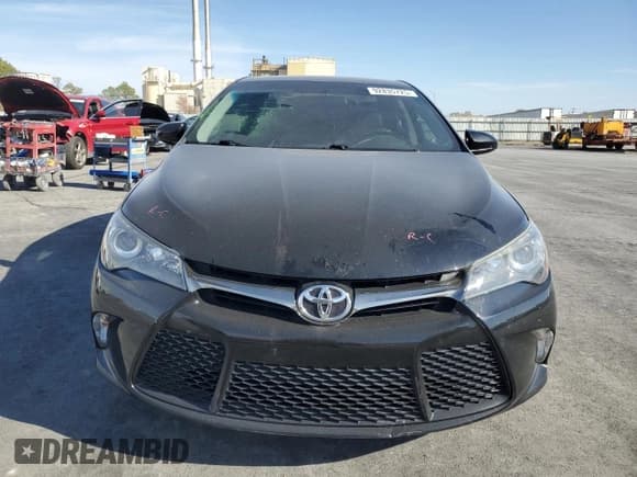 ✅ 2015 Toyota Camry SE • VIN: 4T1BF1FK2FU891198 • Lot: 92835725. Wystawiony na Copart z przebiegiem 104 904 mil. Bezpłatny archiwum sprzedaży aukcyjnych z USA i szczegółowy raport historii pojazdu na DreamBid. Zdjęcie 5.