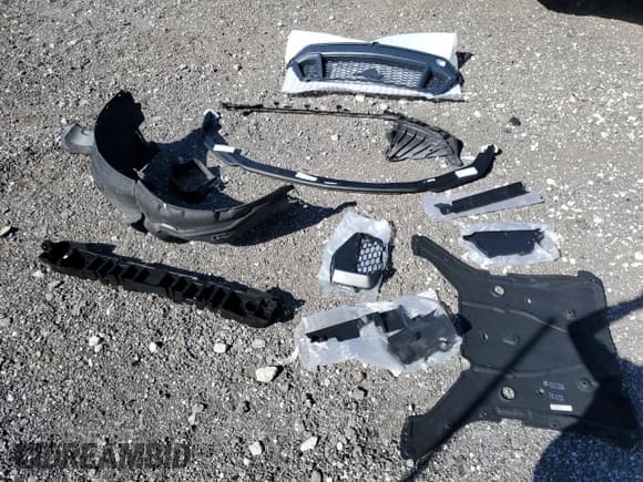 ✅ 2020 Mercedes-Benz S • VIN: W1KUX8AB1LA564983 • Lot: 48163955. Listed on Copart with Not provided. Free auction sales archive from the USA and detailed vehicle history report at DreamBid. Image 12.