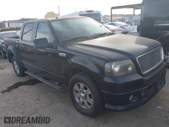 ✅ 2007 Ford F-150 XLT • VIN: 1FTPW12597KD26566 • Lot: 41267961. Wystawiony na IAAI z przebiegiem 215 030 mil. Bezpłatny archiwum sprzedaży aukcyjnych z USA i szczegółowy raport historii pojazdu na DreamBid. Zdjęcie 1.