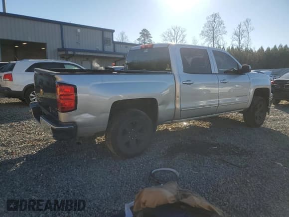 ✅ 2015 Chevrolet Silverado 1500 LT • VIN: 3GCPCREC0FG105252 • Лот: 53317074. Опубликован ранее на Copart с пробегом 202 026 миль. Бесплатный доступ к архиву аукционных продаж из США и подробный отчёт об истории автомобиля на DreamBid. Изображение 3.