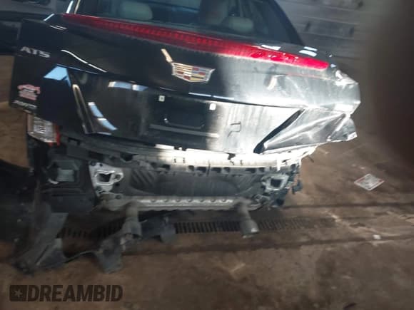 ✅ 2017 Cadillac ATS Performance Collection AWD • VIN: 1G6AJ5SS5H0191376 • Лот: 41685013. Опубликован ранее на IAAI с пробегом 64 188 миль. Бесплатный доступ к архиву аукционных продаж из США и подробный отчёт об истории автомобиля на DreamBid. Изображение 6.