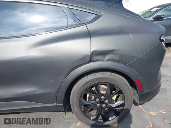 ✅ 2023 Ford Mustang Mach-E Premium • VIN: 3FMTK3R78PMA91790 • Lot: 42053476. Listed on IAAI with 23,751 mi. Free auction sales archive from the USA and detailed vehicle history report at DreamBid. Image 19.