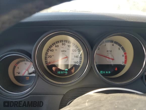 ✅ 2010 Dodge Challenger R/T Classic • VIN: 2B3CJ5DT9AH118834 • Lot: 76381744. Wystawiony na Copart z przebiegiem 103 246 mil. Bezpłatny archiwum sprzedaży aukcyjnych z USA i szczegółowy raport historii pojazdu na DreamBid. Zdjęcie 9.