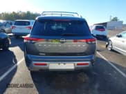 ✅ 2023 Nissan Pathfinder SL • VIN: 5N1DR3CCXPC217851 • Lot: 43588865. Wystawiony na IAAI z przebiegiem 23 630 mil. Bezpłatny archiwum sprzedaży aukcyjnych z USA i szczegółowy raport historii pojazdu na DreamBid. Zdjęcie 17.