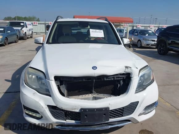 ✅ 2013 Mercedes-Benz GLK 350 • VIN: WDCGG5HB6DG082627 • Lot: 42202351. Listed on IAAI with 156,813 mi. Free auction sales archive from the USA and detailed vehicle history report at DreamBid. Image 12.