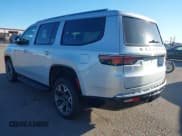 ✅ 2024 Jeep Wagoneer Series III • VIN: 1C4SJVDP0RS168409 • Lot: 43762559. Listed on IAAI with 38,255 mi. Free auction sales archive from the USA and detailed vehicle history report at DreamBid. Image 3.