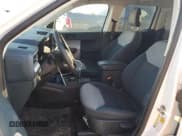 ✅ 2025 Ford Maverick XLT • VIN: 3FTTW8J32SRA00992 • Лот: 65365005. Опубликован ранее на Copart с пробегом 15 904 миль. Бесплатный доступ к архиву аукционных продаж из США и подробный отчёт об истории автомобиля на DreamBid. Изображение 7.