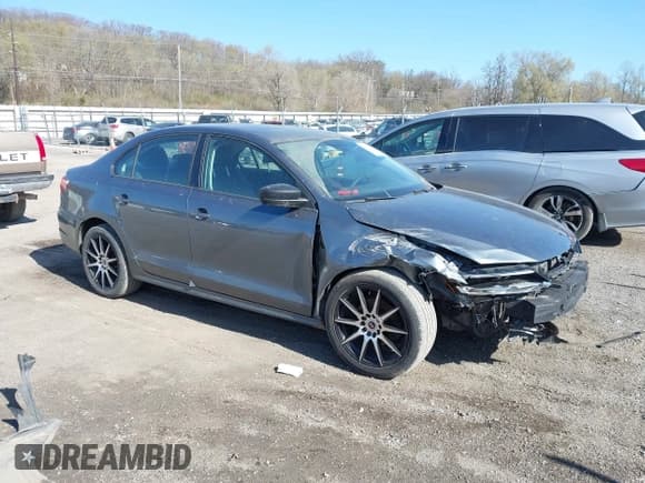 ✅ 2012 Volkswagen Jetta S • VIN: 3VW2K7AJ2CM417329 • Lot: 41972316. Listed on IAAI with 200,299 mi. Free auction sales archive from the USA and detailed vehicle history report at DreamBid. Image 1.