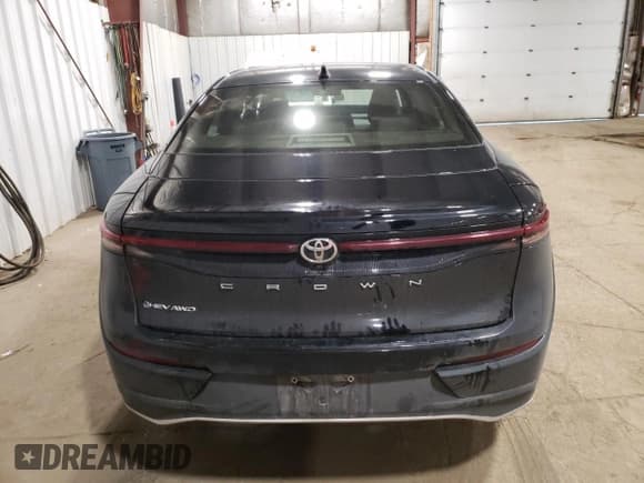 ✅ 2024 Toyota Crown XLE • VIN: JTDAAAAF8R3021278 • Лот: 81513355. Опубликован ранее на Copart с пробегом 18 169 миль. Бесплатный доступ к архиву аукционных продаж из США и подробный отчёт об истории автомобиля на DreamBid. Изображение 6.