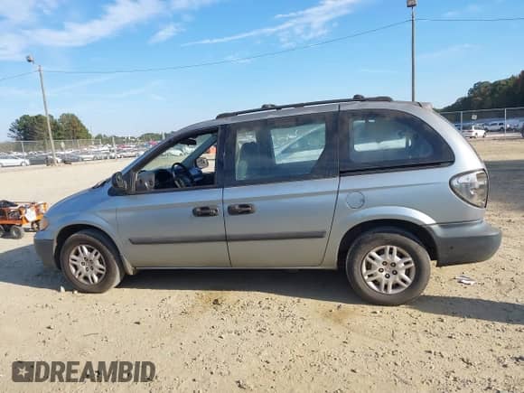 2005 Dodge Caravan SE z VIN 1D4GP25R05B192581, wystawiony jako IAAI lot #43484112 z przebiegiem 232 950 mil mil oraz . Historia ofert i sprzedaży dostępna na DreamBid. Obrazek 13.