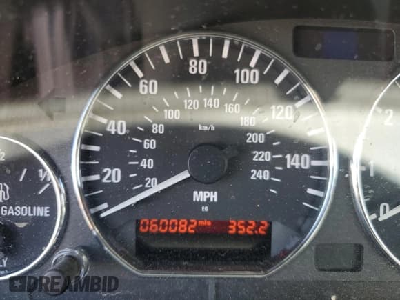 ✅ 2002 BMW Z3 2.5 • VIN: 4USCN33472LM06240 • Лот: 66478484. Опубликован ранее на Copart с пробегом 60 082 миль. Бесплатный доступ к архиву аукционных продаж из США и подробный отчёт об истории автомобиля на DreamBid. Изображение 9.