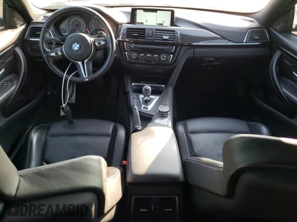 ✅ 2017 BMW M4 • VIN: WBS3R9C59HK709517 • Lot: 68943103. Listed on Copart with 73,430 mi. Free auction sales archive from the USA and detailed vehicle history report at DreamBid. Image 8.