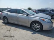 ✅ 2013 Hyundai Azera • VIN: KMHFG4JG3DA288357 • Лот: 67233085. Опубликован ранее на Copart с пробегом 174 588 миль. Бесплатный доступ к архиву аукционных продаж из США и подробный отчёт об истории автомобиля на DreamBid. Изображение 4.