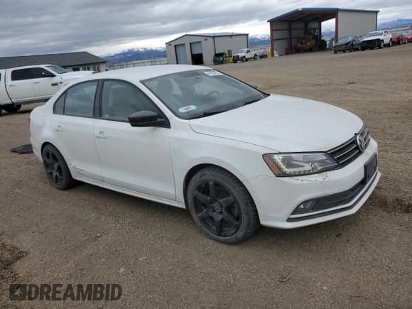 ✅ 2015 Volkswagen Jetta SE • VIN: 3VWD17AJ3FM344522 • Лот: 49904925. Опубликован ранее на Copart с пробегом 160 310 миль. Бесплатный доступ к архиву аукционных продаж из США и подробный отчёт об истории автомобиля на DreamBid. Изображение 4.