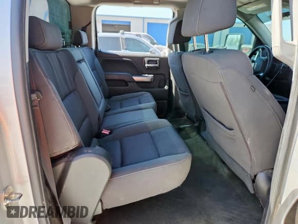 ✅ 2018 Chevrolet Silverado 1500 LT • VIN: 1GCPCREC1JF216385 • Lot: 66747215. Wystawiony na Copart z przebiegiem Nie podano. Bezpłatny archiwum sprzedaży aukcyjnych z USA i szczegółowy raport historii pojazdu na DreamBid. Zdjęcie 10.