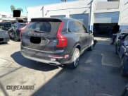 ✅ 2017 Volvo XC90 Inscription • VIN: YV4BC0PL1H1170421 • Lot: 92354765. Wystawiony na Copart z przebiegiem 143 851 mil. Bezpłatny archiwum sprzedaży aukcyjnych z USA i szczegółowy raport historii pojazdu na DreamBid. Zdjęcie 4.