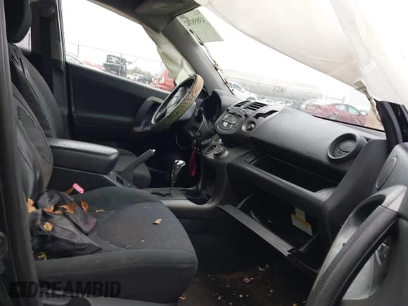 ✅ 2011 Toyota RAV4 Sport • VIN: JTMRF4DV4B5045421 • Lot: 43858182. Listed on IAAI with 244,456 mi. Free auction sales archive from the USA and detailed vehicle history report at DreamBid. Image 5.