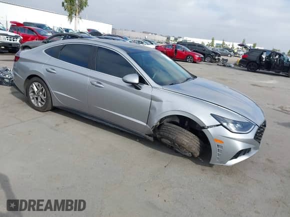 2021 Hyundai Sonata SEL z VIN 5NPEF4JA3MH120824, wystawiony jako IAAI lot #43358125 z przebiegiem 97 777 mil mil oraz . Historia ofert i sprzedaży dostępna na DreamBid. Obrazek 1.