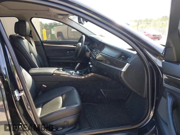 ✅ 2013 BMW 5 Series 528i xDrive • VIN: WBAXH5C52DD113472 • Лот: 43467536. Опубликован ранее на IAAI с пробегом 138 469 миль. Бесплатный доступ к архиву аукционных продаж из США и подробный отчёт об истории автомобиля на DreamBid. Изображение 5.