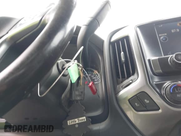 ✅ 2015 Chevrolet Silverado 2500HD LT • VIN: 1GC2KVEG6FZ100680 • Lot: 42928881. Wystawiony na IAAI z przebiegiem 286 834 mil. Bezpłatny archiwum sprzedaży aukcyjnych z USA i szczegółowy raport historii pojazdu na DreamBid. Zdjęcie 11.