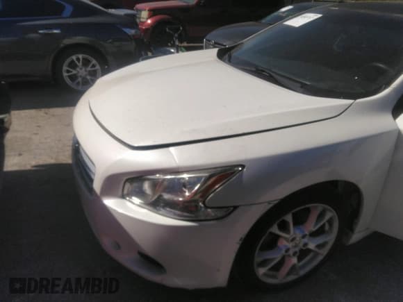 ✅ 2014 Nissan Maxima SV • VIN: 1N4AA5APXEC482563 • Lot: 34583717. Listed on IAAI with 140,760 mi. Free auction sales archive from the USA and detailed vehicle history report at DreamBid. Image 6.
