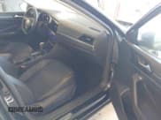 ✅ 2019 Volkswagen Jetta SEL • VIN: 3VWE57BU7KM019027 • Лот: 43334755. Опубликован ранее на IAAI с пробегом 43 554 миль. Бесплатный доступ к архиву аукционных продаж из США и подробный отчёт об истории автомобиля на DreamBid. Изображение 5.