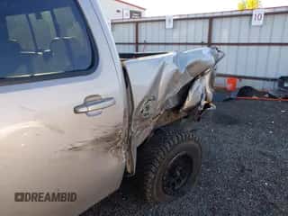 2008 Chevrolet Silverado 2500HD LTZ с VIN 1GCHK23668F203623, выставлен на аукционе IAAI как лот 43422886 с пробегом 240 717 миль миль и . История ставок и продаж доступна на DreamBid. Изображение 6.