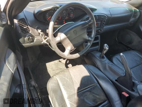 ✅ 2000 Porsche Boxster • VIN: WP0CA2986YU623187 • Lot: 71550595. Listed on Copart with 61,772 mi. Free auction sales archive from the USA and detailed vehicle history report at DreamBid. Image 8.