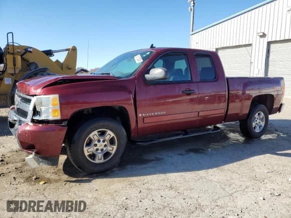 ✅ 2008 Chevrolet Silverado 1500 2LT • VIN: 1GCEC19J88Z276772 • Lot: 83610304. Wystawiony na Copart z przebiegiem 196 689 mil. Bezpłatny archiwum sprzedaży aukcyjnych z USA i szczegółowy raport historii pojazdu na DreamBid. Zdjęcie 1.